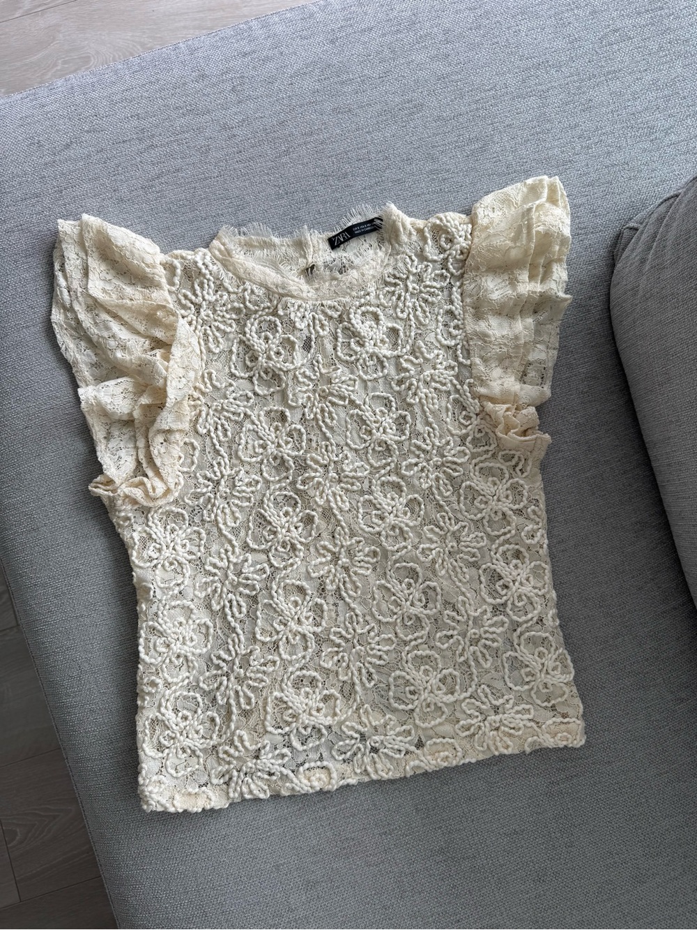 Zara Cream Floral Lace Flutter Sleeve Top